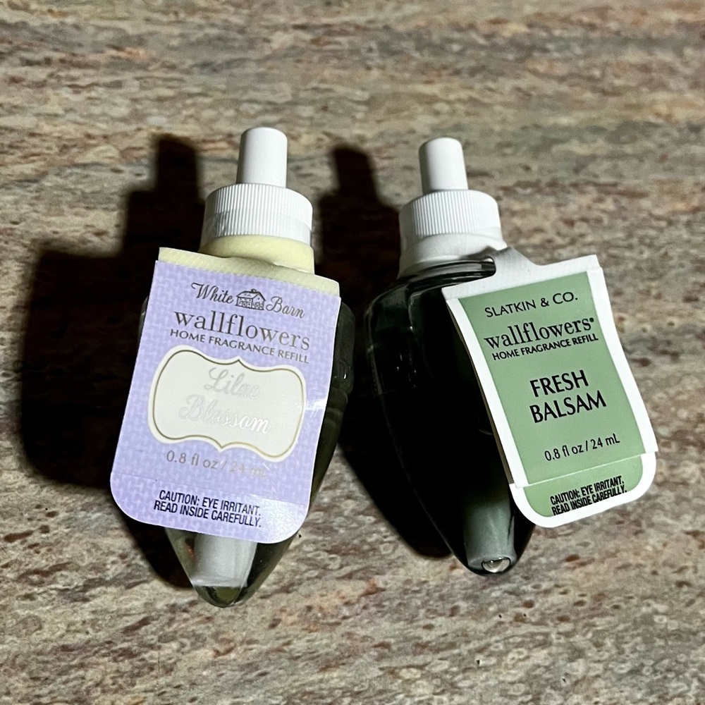 NWT 2-Slatkin & Co with White Barn Wallflowers Home Fragrance Refill Set